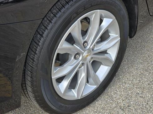 Used 2024 Chevrolet Malibu LT image 8