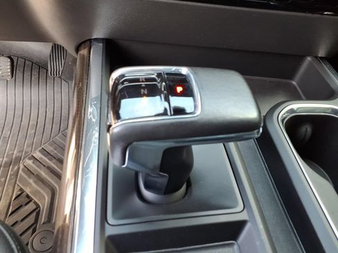 Used 2022 Chevrolet Silverado 1500 LT Trail Boss w/ LT Trail Boss Premium Package AWD/4WD image 29
