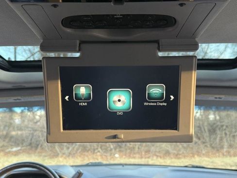 Used 2017 Chevrolet Tahoe Premier AWD/4WD image 38