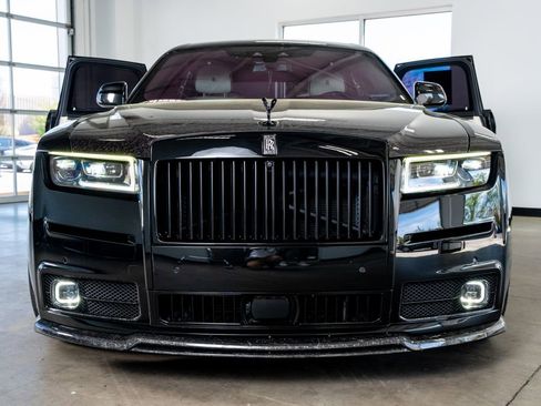 Used 2022 Rolls-Royce Ghost image 3