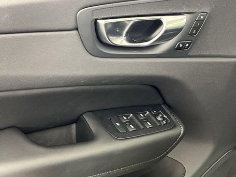 Certified 2025 Volvo XC60 B5 Core w/ Climate Package image 15