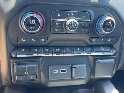 Certified 2020 Chevrolet Silverado 1500 LTZ w/ LTZ Premium Package AWD/4WD image 21