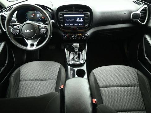 Used 2023 Kia Soul LX w/ Option Group 015 FWD image 20