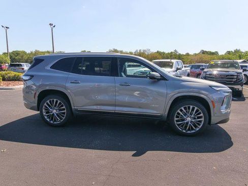 New 2026 Buick Enclave Avenir w/ Super Cruise Package FWD image 11
