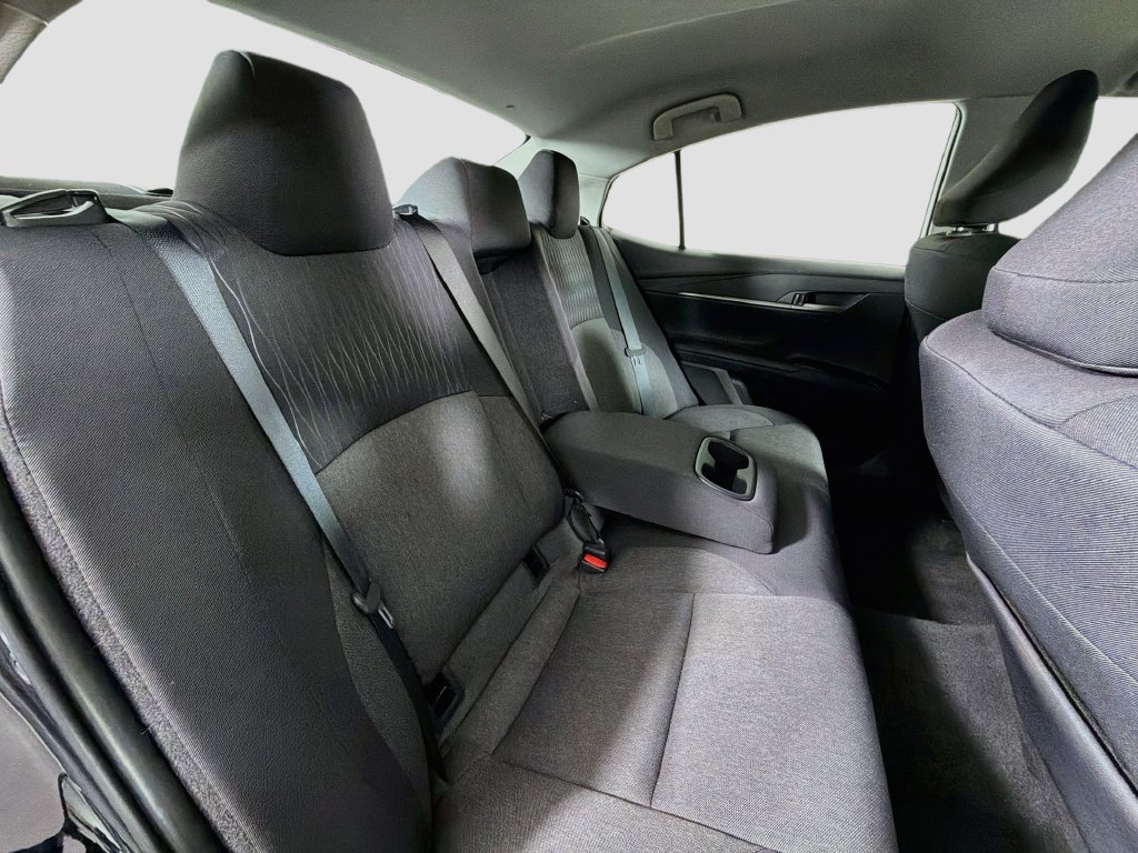 Used 2025 Toyota Camry LE FWD image 28
