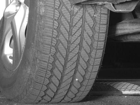 Used 2020 Toyota RAV4 LE w/ Carpet Mat Package image 10