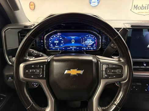 Used 2024 Chevrolet Silverado 2500 LT w/ Convenience Package AWD/4WD image 17