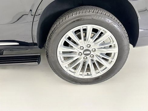 Used 2026 Cadillac Escalade Luxury AWD/4WD image 30