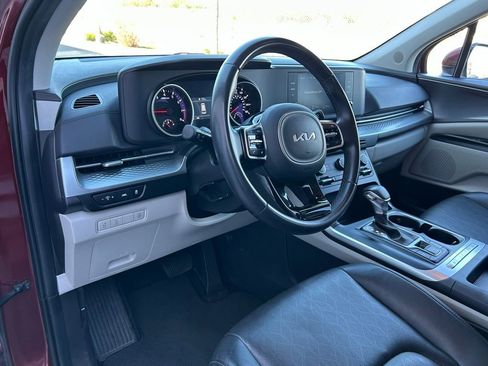 Used 2024 Kia Carnival LX FWD image 20