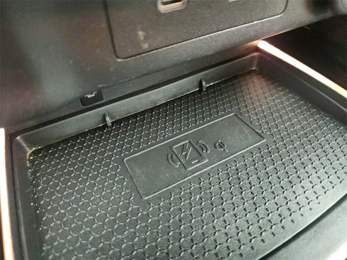 Used 2022 Nissan Rogue Platinum w/ Head-Up Display Package image 39