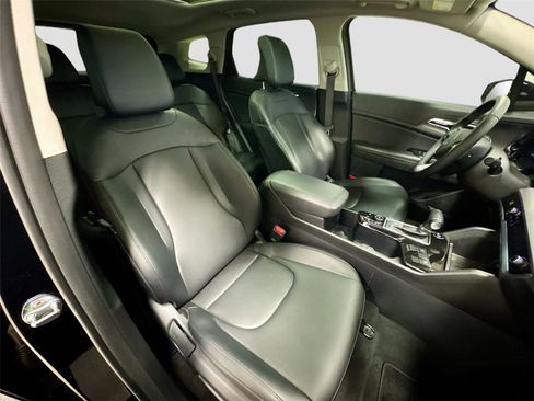 Used 2023 Kia Sportage SX image 30