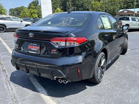 New 2026 Toyota Corolla SE w/ SE Premium Package FWD image 3
