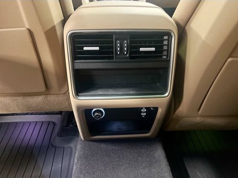 Certified 2021 Porsche Cayenne AWD/4WD image 27