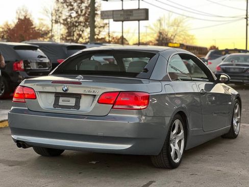 Used 2007 BMW 328i Convertible image 10