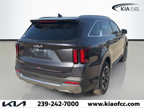 New 2026 Kia Sorento S w/ S Panoramic Sunroof Package FWD image 5