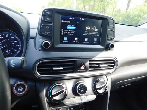 Used 2021 Hyundai Kona SEL image 9