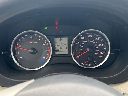 Used 2014 Subaru Crosstrek 2.0i Premium image 19