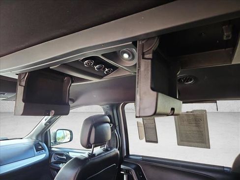 Used 2019 Dodge Grand Caravan GT FWD image 16