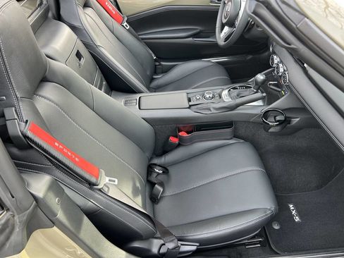 Used 2023 MAZDA MX-5 Miata Grand Touring image 28