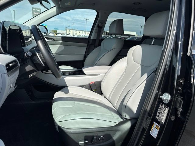 Used 2025 Hyundai Palisade SEL FWD image 18