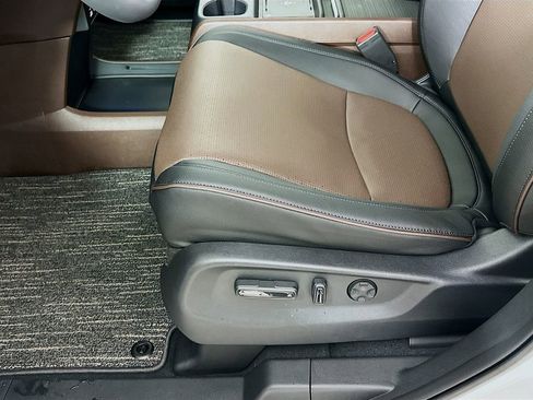 New 2026 Honda Odyssey Elite image 9