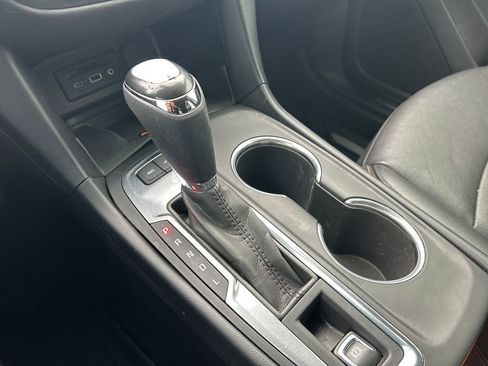 Used 2020 Chevrolet Equinox Premier w/ Premier Redline Edition image 22