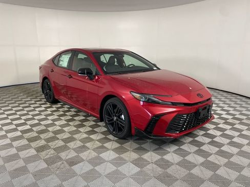 New 2026 Toyota Camry Hybrid AWD/4WD image 10