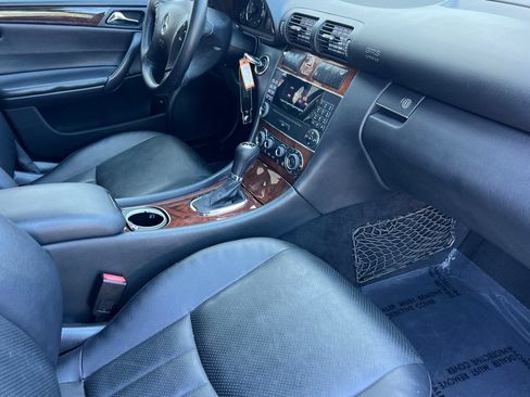 Used 2007 Mercedes-Benz C 280 Sedan image 16
