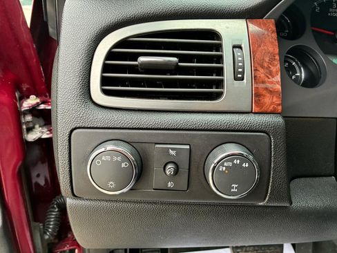 Used 2007 Chevrolet Avalanche LTZ w/ LTZ Preferred Equipment Group image 18