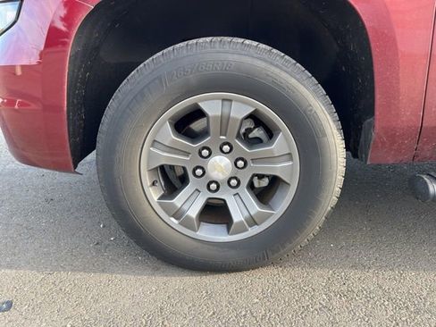 Used 2018 Chevrolet Tahoe LT image 13