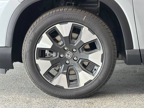 New 2026 Honda Pilot Touring image 25