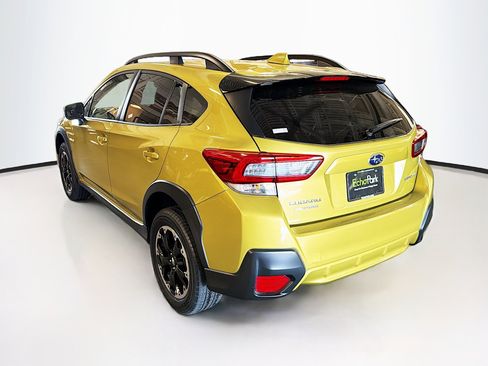 Used 2021 Subaru Crosstrek 2.0i Premium w/ Moonroof Package AWD/4WD image 5