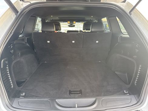 Used 2020 Jeep Grand Cherokee Limited image 31