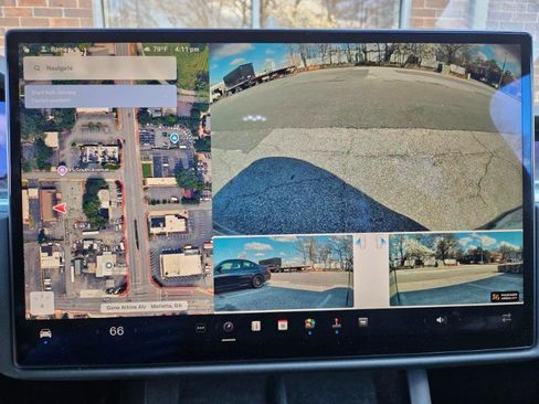 Used 2023 Tesla Model X Plaid image 43