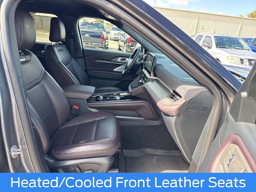 Used 2026 Ford Explorer Platinum RWD image 27
