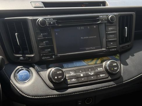 Used 2016 Toyota RAV4 XLE AWD/4WD image 21
