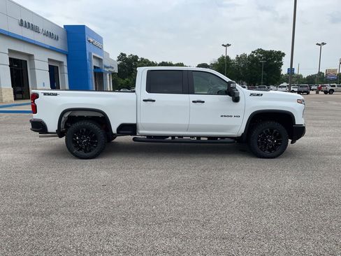 New 2026 Chevrolet Silverado 2500 LT w/ Trail Boss Package AWD/4WD image 6