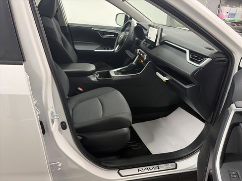 New 2025 Toyota RAV4 XLE image 32