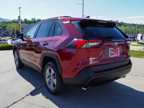 Certified 2024 Toyota RAV4 XLE AWD/4WD image 6