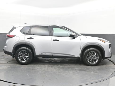 Certified 2025 Nissan Rogue S image 8