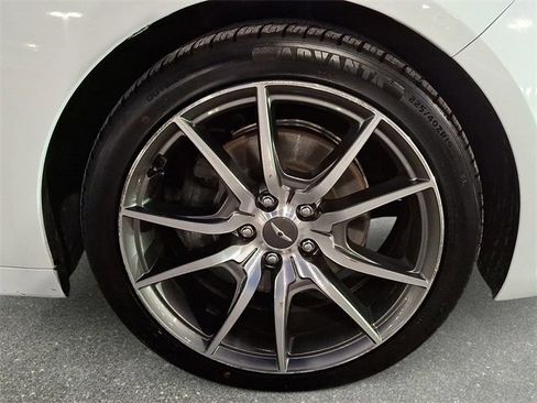 Used 2023 Genesis G70 2.0T image 15