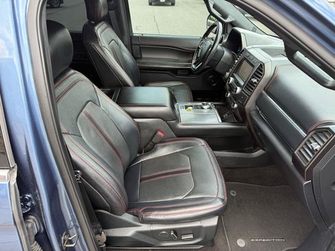 Used 2019 Ford Expedition Limited w/ Equipment Group 303A RWD image 25