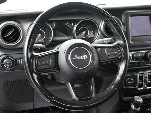 Used 2022 Jeep Gladiator Sport AWD/4WD image 27