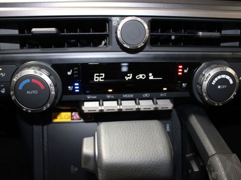 Certified 2026 Toyota 4Runner TRD Off-Road Premium w/ Tow Technology Package AWD/4WD image 31