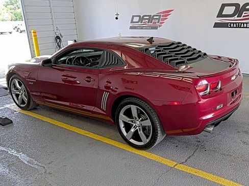Used 2010 Chevrolet Camaro SS w/ RS Package RWD image 2