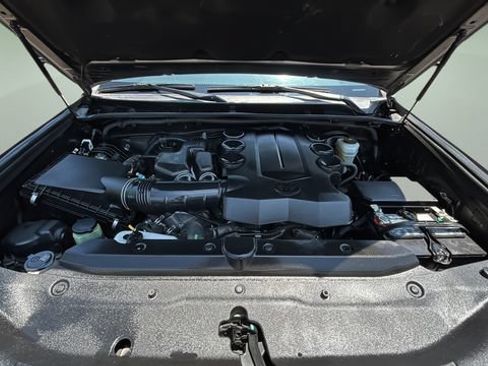 Used 2016 Toyota 4Runner Limited RWD image 32