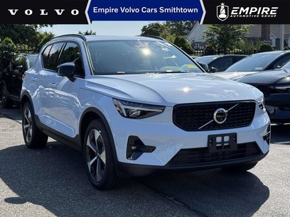 Used 2026 Volvo XC40 B5 Plus w/ Climate Package