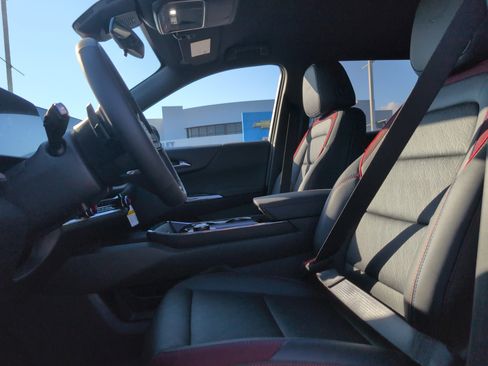 New 2026 Chevrolet Equinox RS image 9