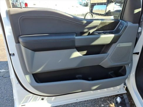 New 2026 Ford F250 XLT w/ XLT Premium Package image 17