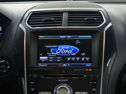 Used 2016 Ford Explorer Sport w/ Equipment Group 401A AWD/4WD image 15